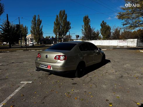 Volkswagen passat b6 2008 бежевый - фото 7