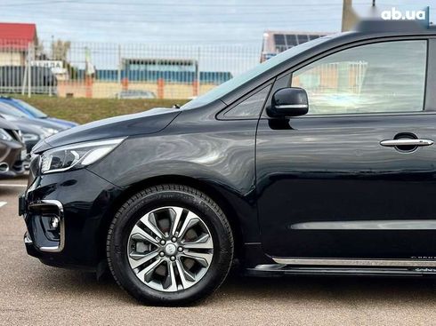 Kia Carnival 2020 - фото 17