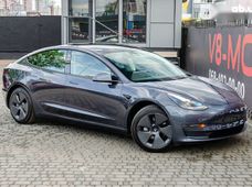 Продаж вживаних Tesla в Києві - купити на Автобазарі