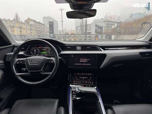 Audi Q8 e-tron 2023 - фото 19