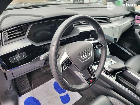 Audi E-Tron 2022 - фото 19