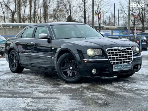 Chrysler 300C 2005 черный - фото 3