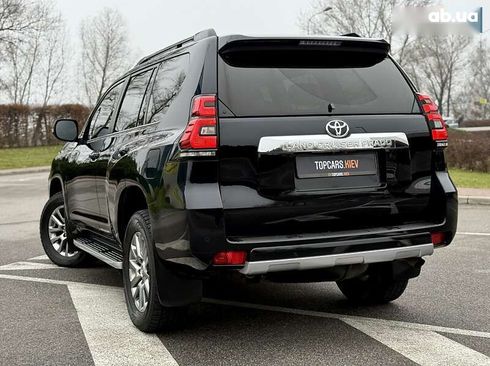 Toyota Land Cruiser Prado 2020 - фото 10