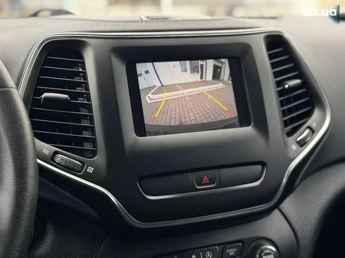 Jeep Cherokee 2019 - фото 23