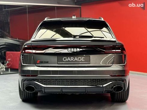 Audi RS Q8 2021 - фото 17