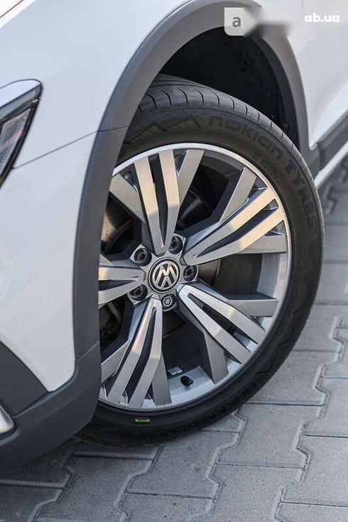 Volkswagen passat alltrack 2019 - фото 7