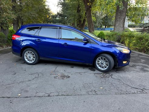 Ford Focus 2017 синий - фото 4