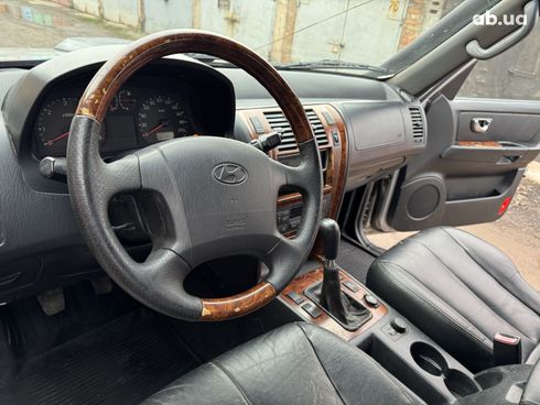 Hyundai Terracan 2004 серебристый - фото 15