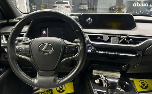 Lexus UX 2019 - фото 10
