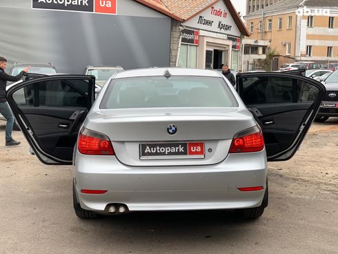 BMW 5 серия 2006 серый - фото 11