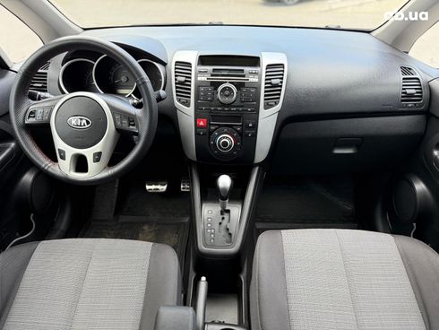 Kia Venga 2011 серый - фото 16