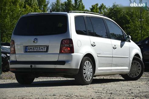 Volkswagen Touran 2009 - фото 14