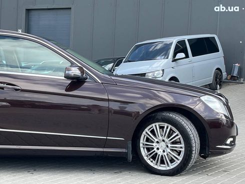 Mercedes-Benz E-Класс 2010 коричневый - фото 12