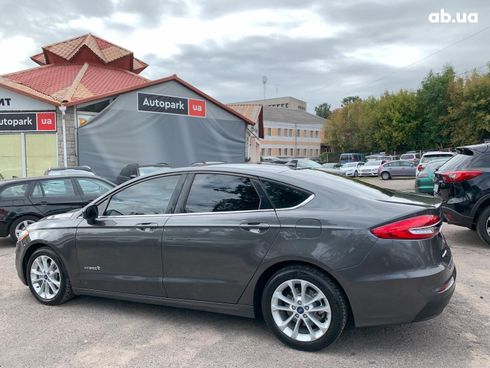 Ford Fusion 2018 серый - фото 8