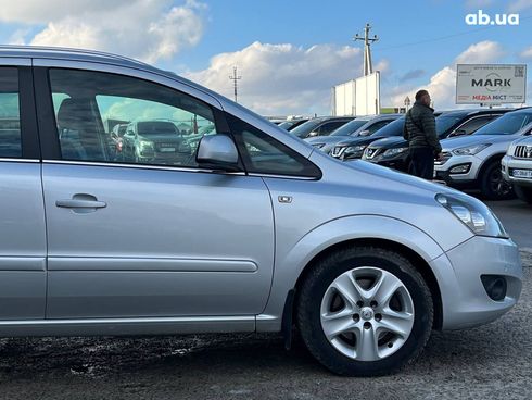 Opel Zafira 2012 серый - фото 11
