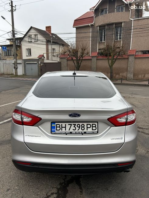 Ford Fusion 2015 серебристый - фото 7