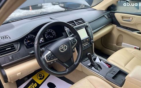 Toyota Camry 2017 - фото 10