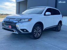 Купити Mitsubishi Outlander 2020 бу у Львові - купити на Автобазарі