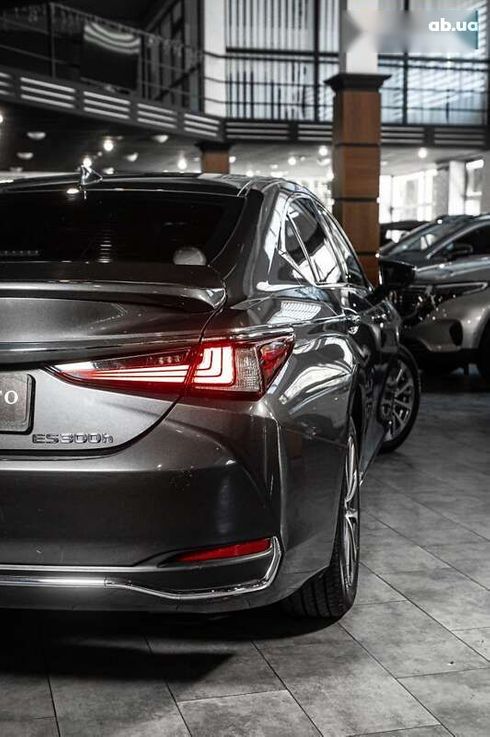 Lexus ES 2022 - фото 15