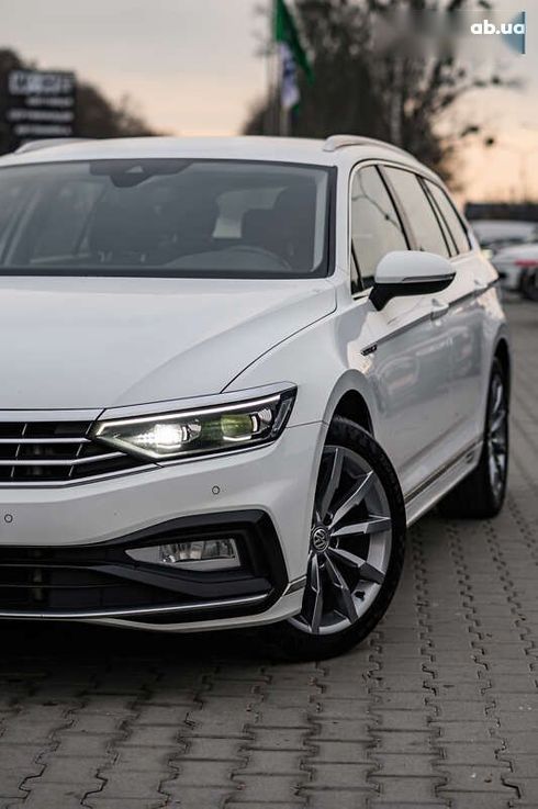 Volkswagen Passat 2020 - фото 22