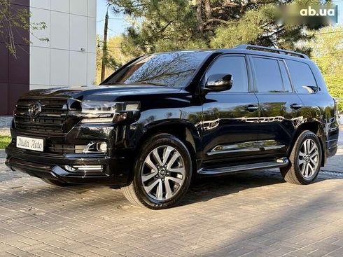 Toyota Land Cruiser 2016 - фото 3