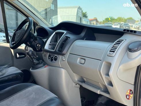 Renault Trafic 2014 серый - фото 18