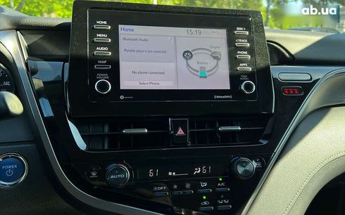 Toyota Camry 2021 - фото 17