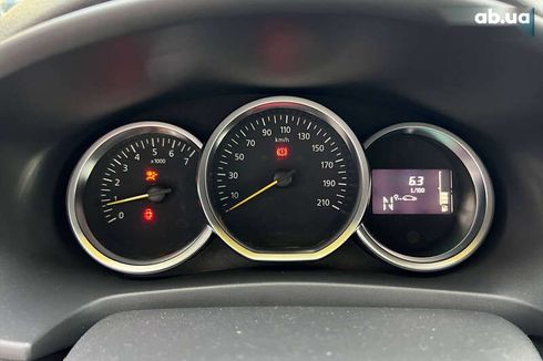 Renault Sandero 2017 - фото 10