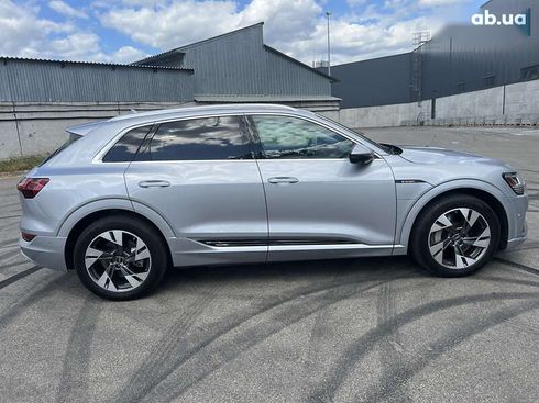 Audi E-Tron 2022 - фото 4