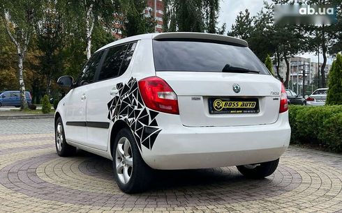 Skoda Fabia 2011 - фото 5