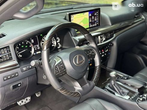 Lexus LX 2019 - фото 17