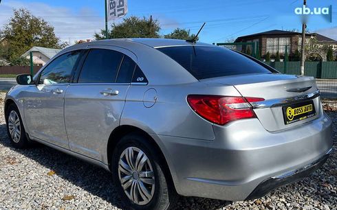 Chrysler 200 2011 - фото 4