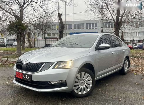 Skoda Octavia 2017 - фото 7