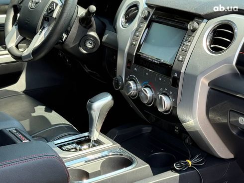 Toyota Tundra 2019 черный - фото 32