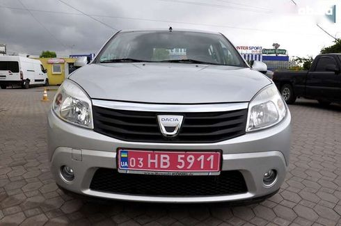 Dacia Sandero 2010 - фото 2