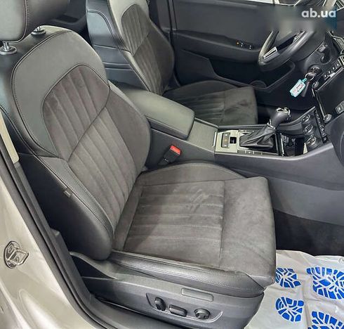 Skoda Superb 2016 - фото 12