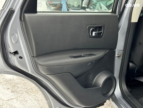 Nissan Qashqai 2012 серый - фото 17