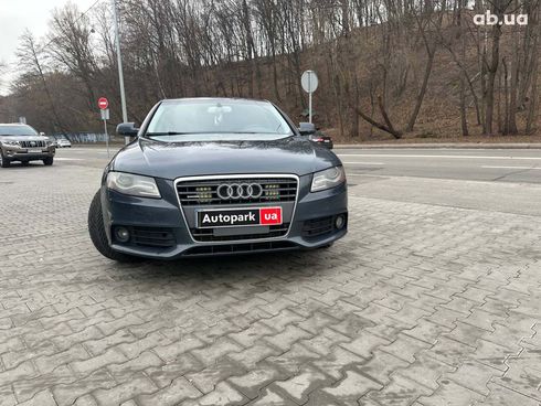 Audi A4 2010 серый - фото 2