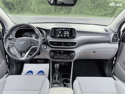 Hyundai Tucson 2020 серебристый - фото 9