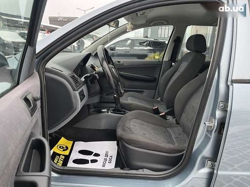 Skoda Fabia 2001 - фото 10