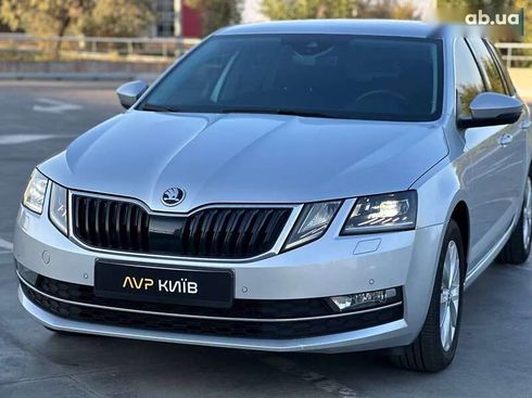 Skoda Octavia 2019 - фото 6