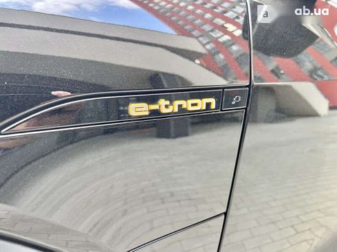 Audi E-Tron 2021 - фото 12
