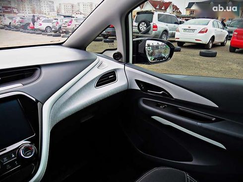 Chevrolet Bolt 2021 - фото 13