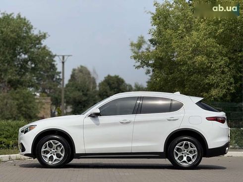 Alfa Romeo Stelvio 2020 - фото 14