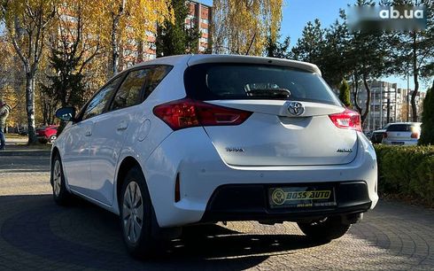 Toyota Auris 2014 - фото 5