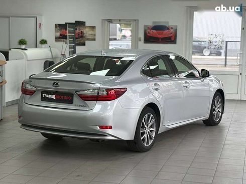 Lexus ES 2015 - фото 10