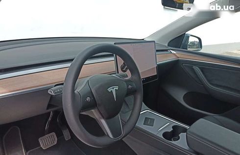 Tesla Model Y 2023 - фото 12