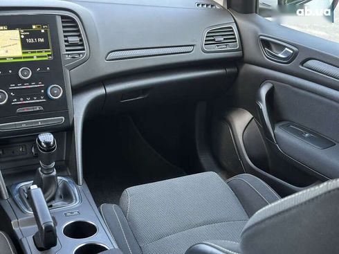 Renault Megane 2018 - фото 28