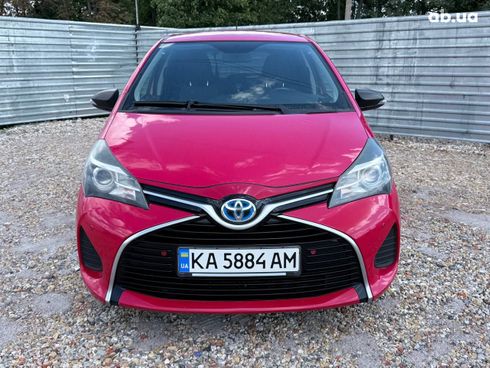 Toyota Auris 2015 красный - фото 6