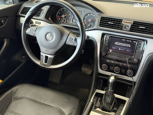 Volkswagen Passat 2013 серый - фото 20
